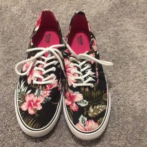 Floral Print Mossimo casual sneakers